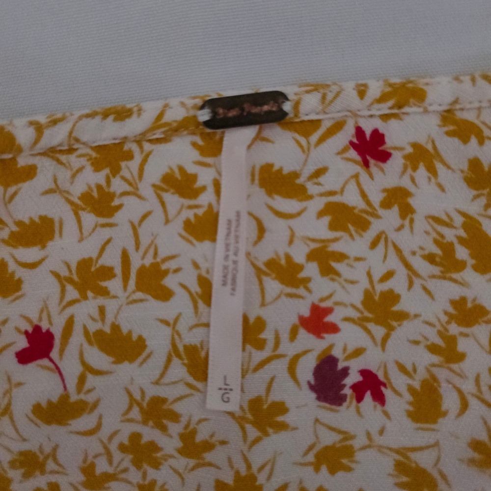 Free People Yellow Ditsy Floral Short Sleeve Full Bloom Midi Dress Women's Large - Picture 5 of 12